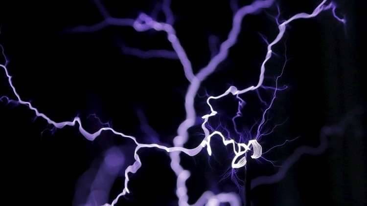 سترة كهربائية تحمي النساء من المتحرشين!