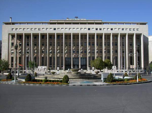 مصرف سوريا المركزي لا ينوي طرح عملة نقدية ورقية من فئة الخمسين ليرة في الأسواق
