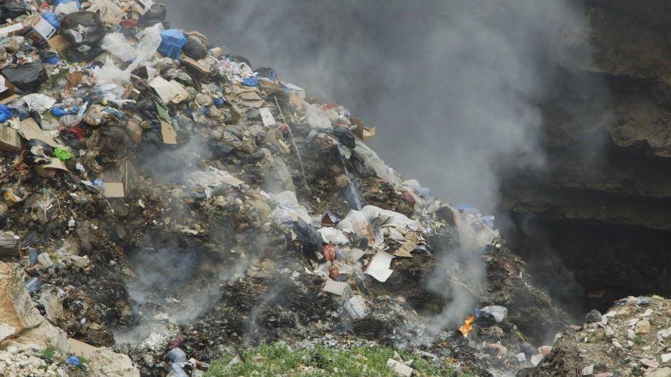 لبنان: أزمة النفايات تؤدي إلى مخاطر صحية