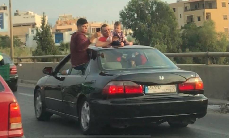 بالصورة..فقط في لبنان!!