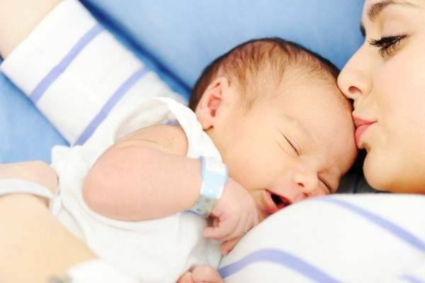 نصائح للاعتناء بالأطفال حديثي الولادة