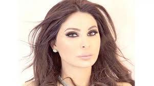 من جديد إليسا تحتفل في بيتها