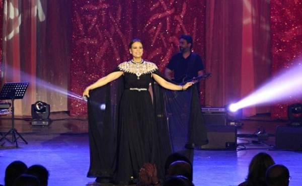 !! شاهدوا رشاقة كارول سماحة خلال تمارين الرقص