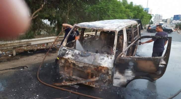 إخماد حريق فان لنقل الركاب على طريق الحسبة في صيدا