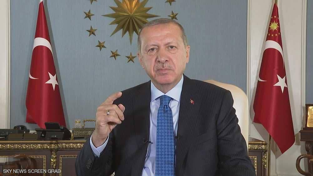 أردوغان يبرر أزمة الليرة