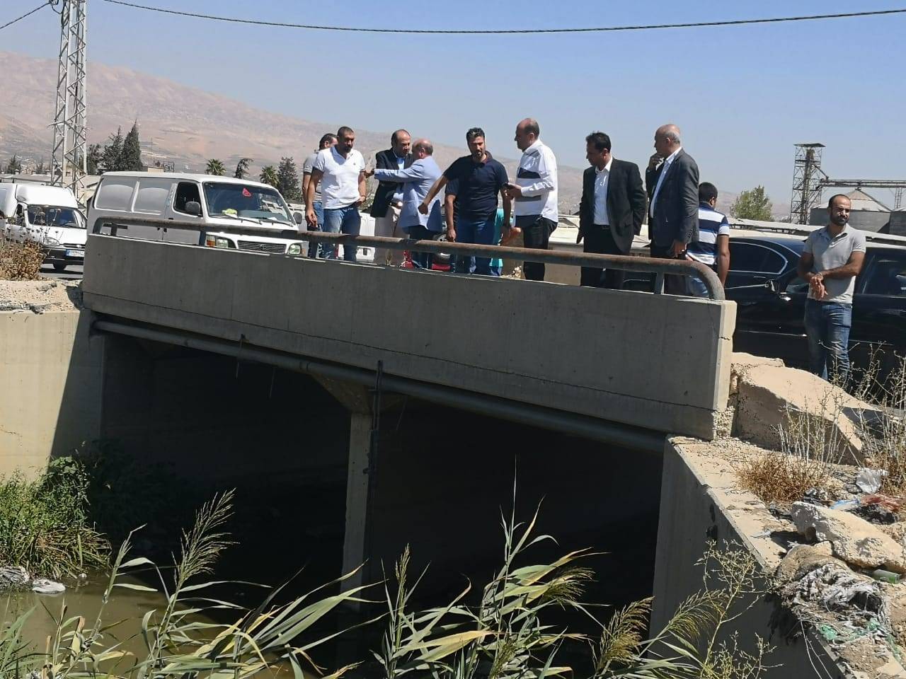 جولة لمصلحة الابحاث الزراعية على نهر الليطاني ونواب المنطقة طالبوا بالاسراع في معالجة التلوث