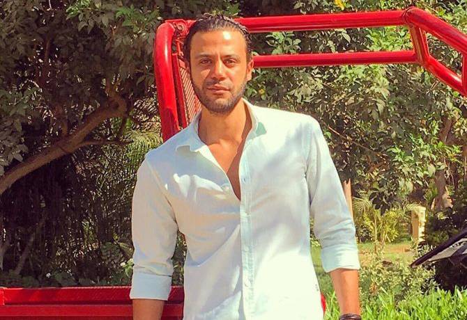 محمد عادل امام كشف عن ارتباطه بطريقة مختلفة