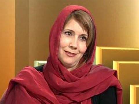 مذيعة عالمية تعتنق الاسلام