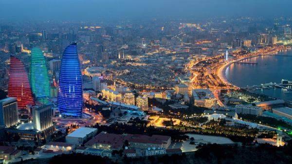 أذربيجان مهتمة بإقامة مشاريع مشتركة مع الإمارات