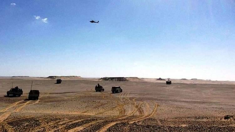 مصر.. مقتل 4 جنود و4 مسلحين في هجوم استهدف حاجزا أمنيا بالعريش