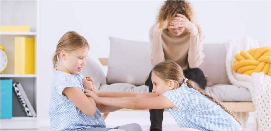 لا يُخيفكِ شجار الأطفال بعد اليوم.. دراسة تكشف فوائده المُذهلة!