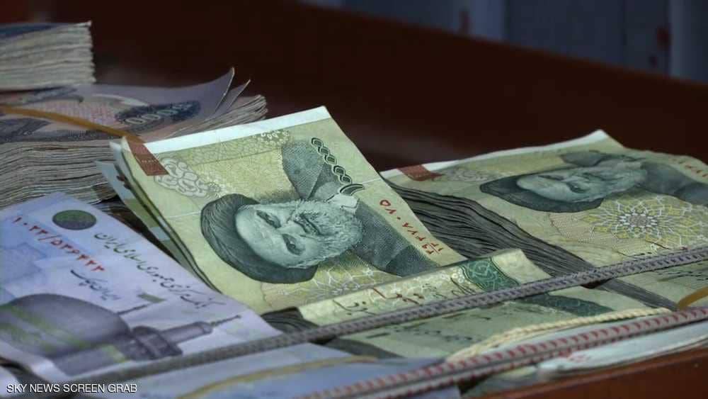 أزمة الاقتصاد الإيراني تطيح وزيرا ثانيا