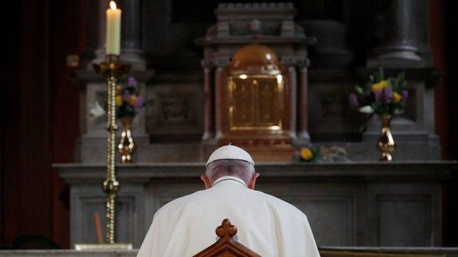 البابا من أيرلندا: فشل الكنيسة في معالجة جرائم الانتهاكات الجنسية بحق الأطفال "مصدرا ألم وعار"