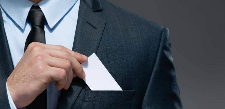 "وكيل وزارات" ينصب على رجل أعمال والغلّة 5 مليون دولار