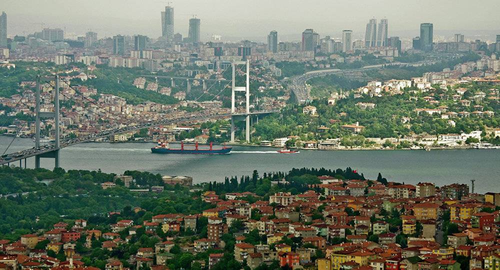 صحفية ألمانية تطالب تركيا بالإفراج عن زملائها الأتراك