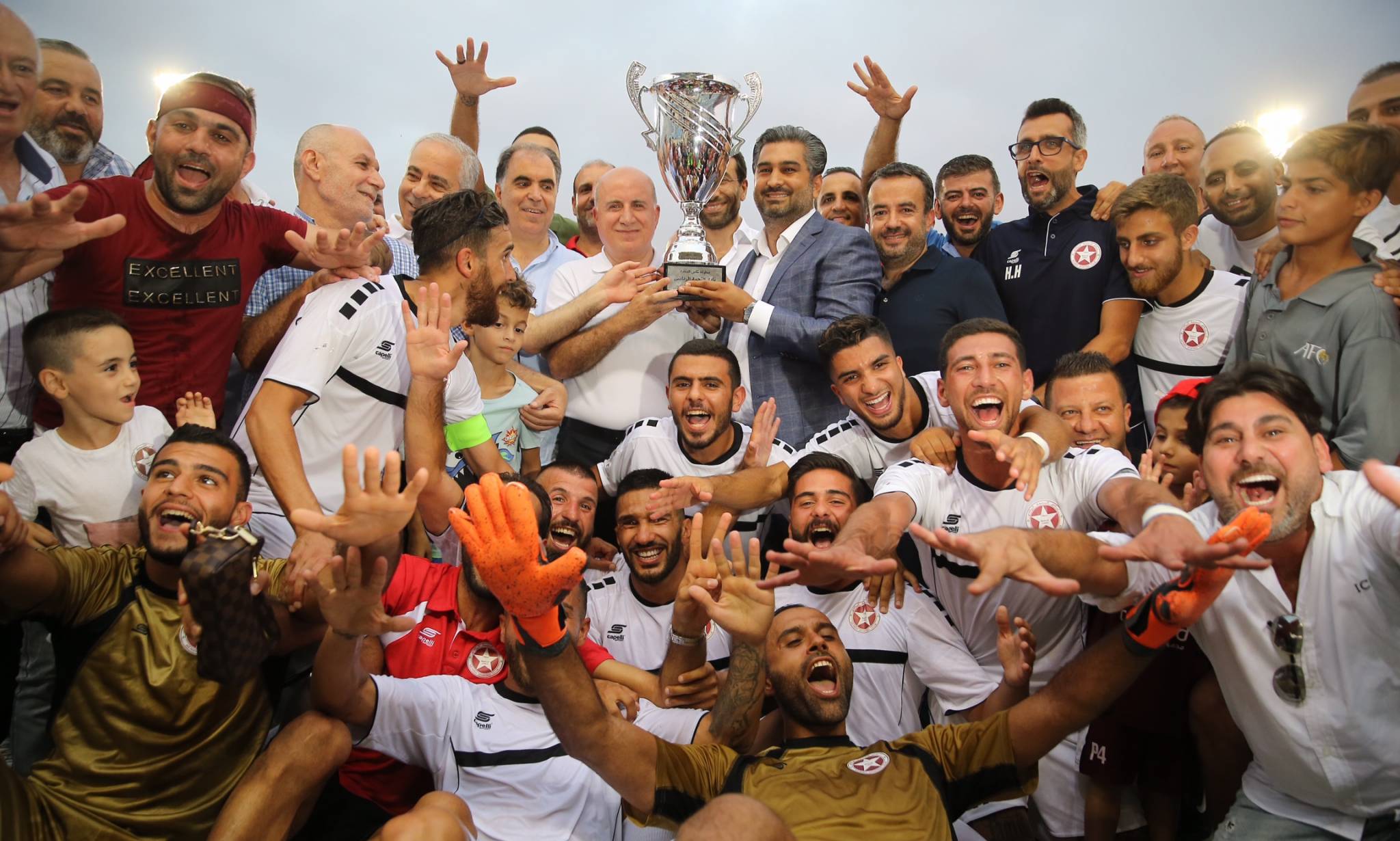 النجمة بطل كأس النخبة بفوز نظيف على الأخاء ويلتقي العهد السبت المقبل في كأس السوبر