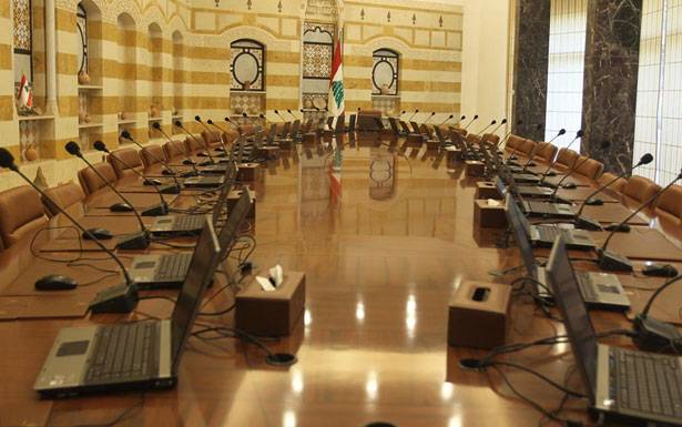 التمترس خلف السقوف العالية مؤشر لافشال توجه عون الاسراع بولادة الحكومة؟