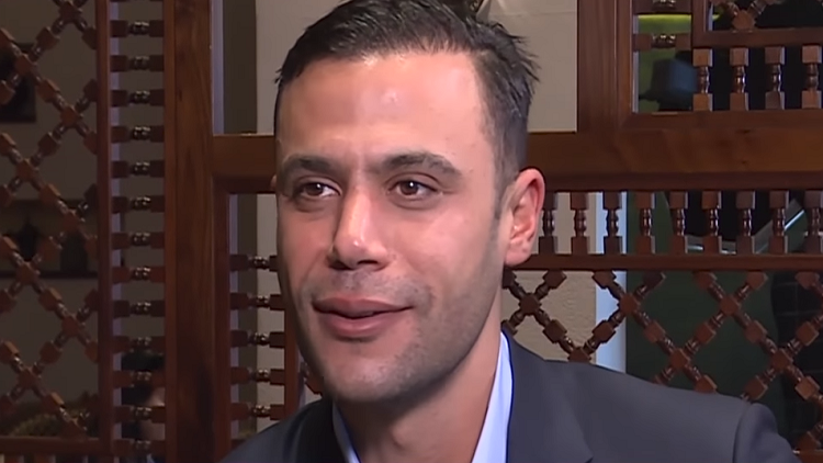 فيديو.. الكشف عن هوية عروس محمد عادل إمام