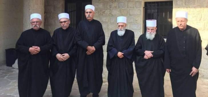 الشيخ حسن يجول على عدد من الشيوخ ويتلقى اتصالات بالاضحى