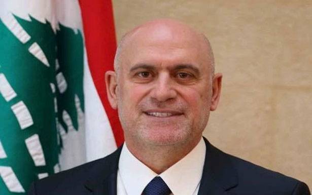 فنيانوس تـرأس اجتماعاً حول المـطـار
وأعلن دعمه لأيّ ملف يستدعي التحقيق