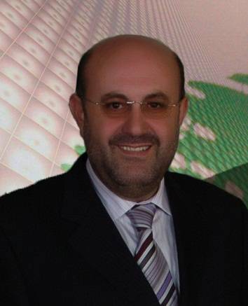 زكريا يناشد بإنقاذ موسم التفاح في عكار