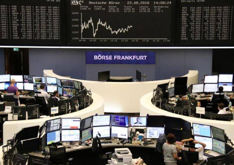 قطاع السيارات يصعد بأسهم أوروبا لأعلى مستوى في أسبوعين بعد اتفاق نافتا
