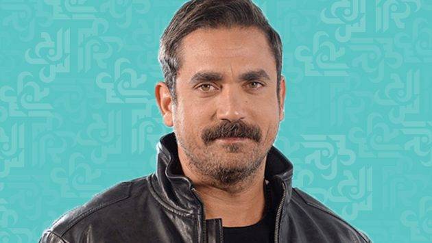 أمير كرارة بمن يشيد ؟