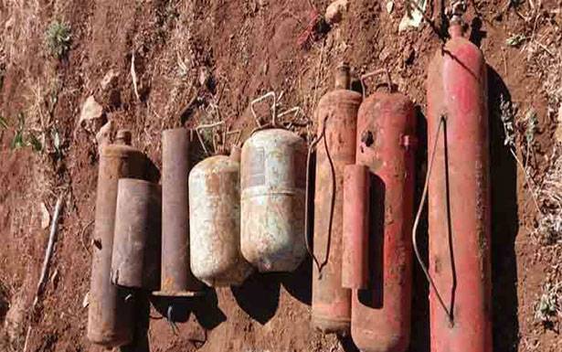 العثور على 8 عبوات من مُخلّفات
التنظيمات الإرهابيّة في جرود عرسال