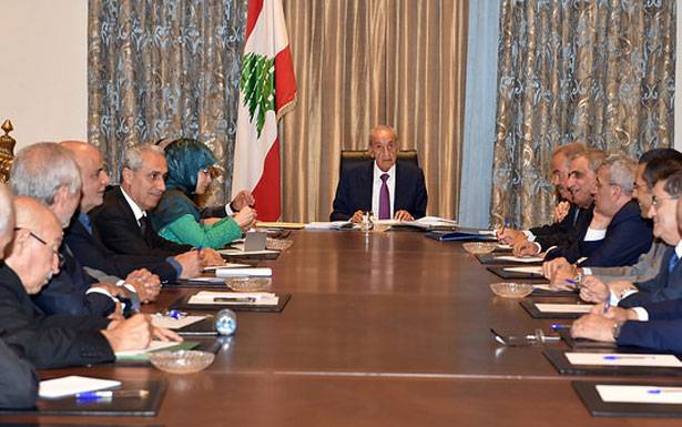 بري : المجلس ذاهب الى التشريع
وحكومة الوحدة بـــداية الحــلول