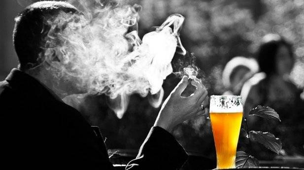 التدخين و الكحول يتسببان في أضرار خطيرة!!