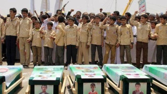 هيومان رايتس ووتش: قصف التحالف حافلة أطفال في اليمن 