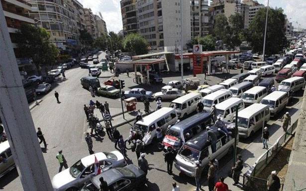 إضراب قطاع النقل البري الى الحلّ

إجتماع اليوم في النافعة يحسم

المطالب العالقة لاتحاد النقل