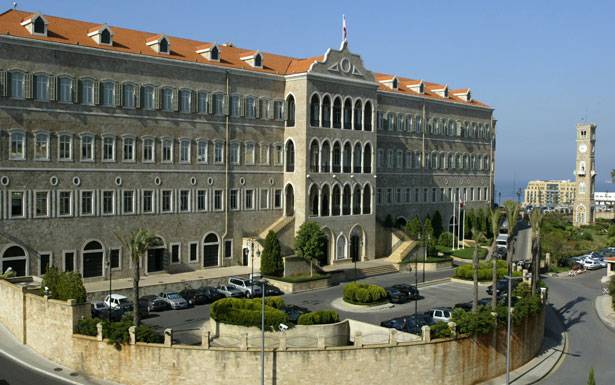 دينامية الحريري أرجأت الخطوات الرئاسيّة التصعيديّة