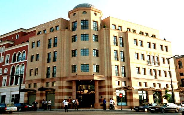 المصارف تتوقف عن إعطاء قروض مدعومة للتعليم
والبيئة والطاقة البديلة واقتصاد المعرفة... بعد الإسكان