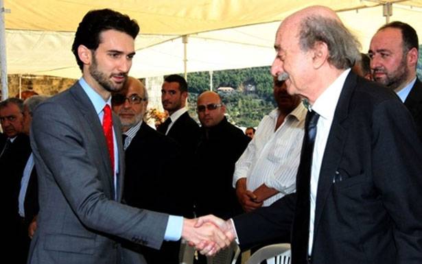 وليد وتيمور جنبلاط هنآ بانتخابات «المجلس الدرزي»

أرسلان: أتقدّم باشكر لكلّ من لم يُساهم بهذه المهزلة
