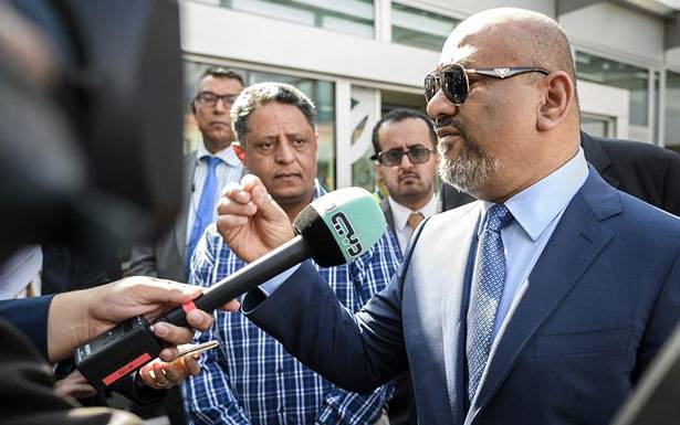 مبعوث الأمم المتحدة :التحالف العربي منع

الوفد الحوثي من الحضور الى جنيف