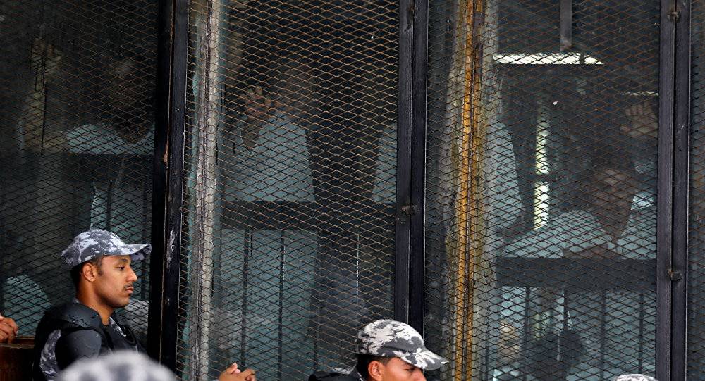 محكمة مصرية تقضي بإعدام 75 متهما في قضية "فض رابعة"