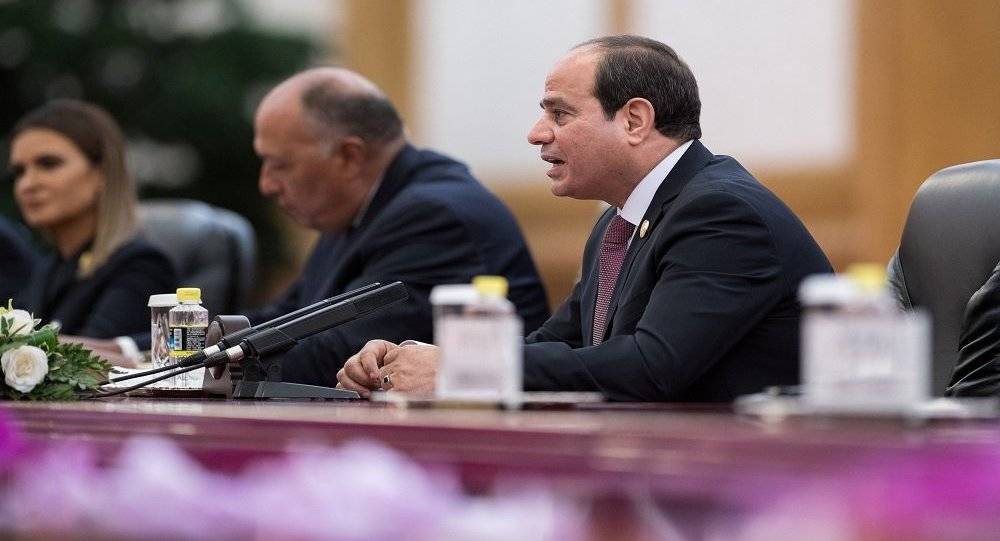 السيسي يجتمع مع قائد القيادة المركزية الأمريكية