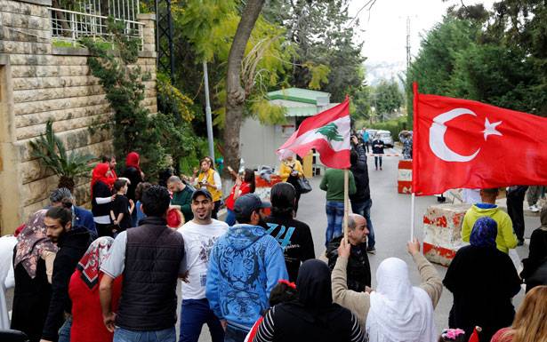لماذا تحوّلت وجهة الطرابلسيين السياحية والتجارية من سوريا الى تركيا؟