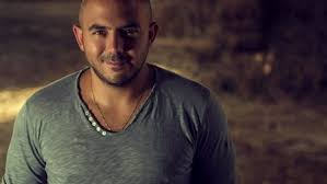 ​محمود العسيلي يتعرض لموقف محرج في المطار، فما الذي حصل؟؟
