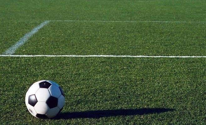 ودياً - لبنان يكتفي بالتعادل السلبي امام نظيره العماني