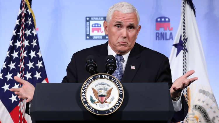 نائب الرئيس الأمريكي: لم أناقش أبدا استقالة ترامب أو شغل منصبه