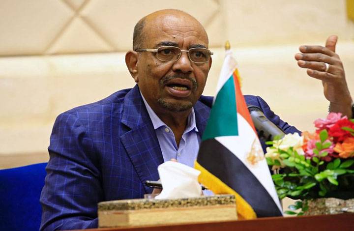 الرئيس السوداني يسبب بأزمة دولية للأردن