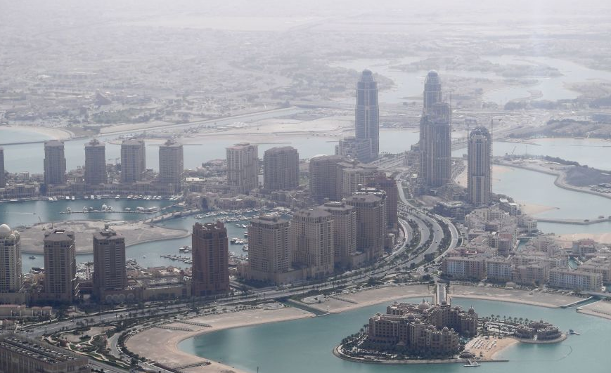 امتيازات غير مسبوقة للأجانب... قطر تعلن تفاصيل قانون "الإقامة الدائمة" الجديد