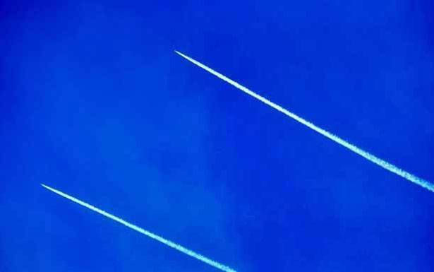 العدو خرق الأجواء اللبنانيّة

واخترق جدار الصوت في صور