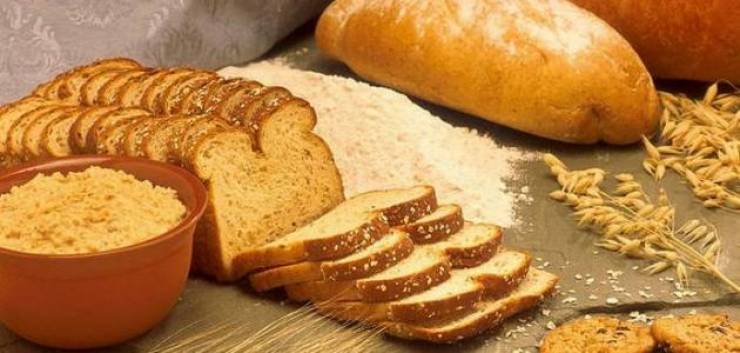 بهذه الطريقة يبقى الخبز طازجاً لوقت طويل