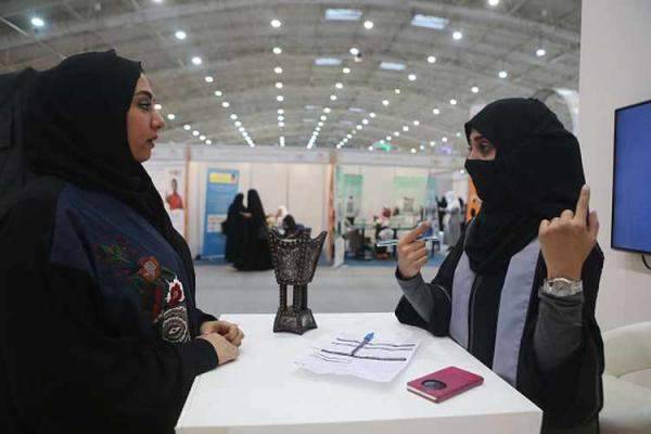 وزارة العمل: رفع توظيف السعوديات إلى 25%