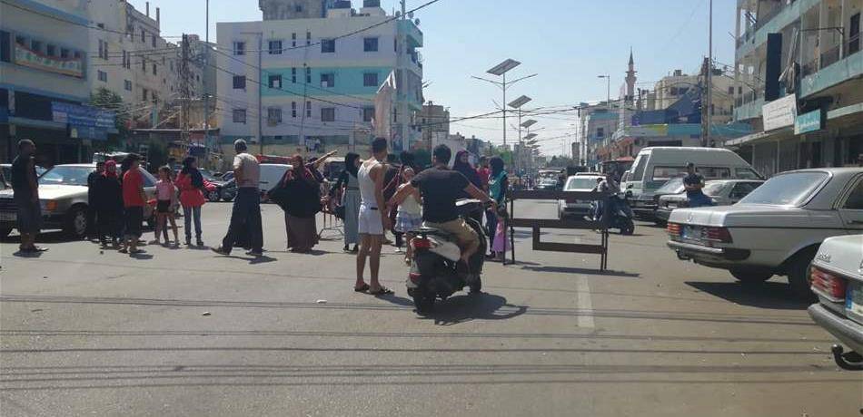 قطع الطريق في طرابلس والسبب؟