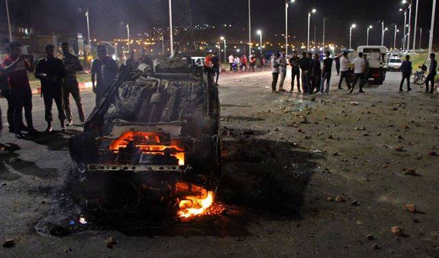 19 قتيلًا في اصطدام شاحنة صهريج بحافلة في إيران