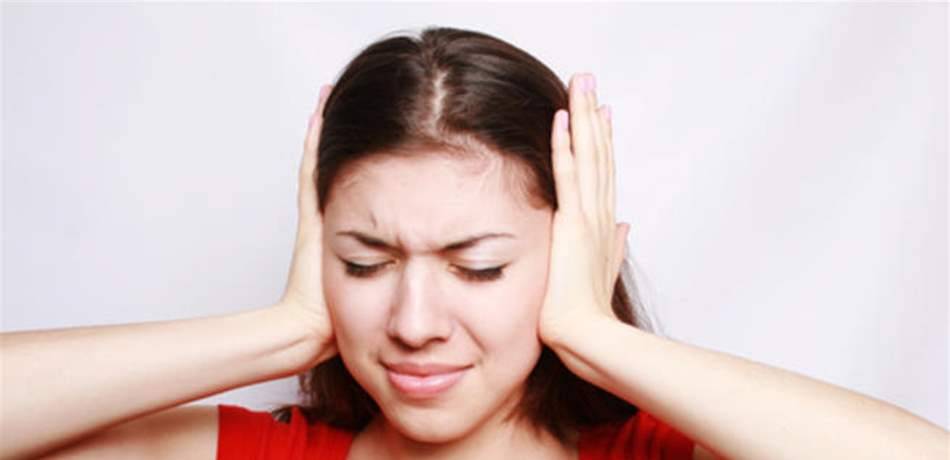 أمورٌ تحدث في الخريف تزيد من الصداع